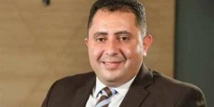 محافظ دمياط يفاجئ رأس البر بجولة مسائية باللسان لمتابعة رفع الإشغالات والخدمات