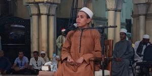 رغم فقدان بصره، زياد يروي رحلته مع القرآن من حفظه بسن التاسعة حتى تصفيات «دولة التلاوة» بقنا