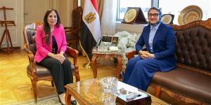 وزيرة الإسكان تستقبل محافظ الوادي الجديد لمتابعة عدد من ملفات العمل والمشروعات التنموية بالمحافظة