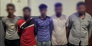 مشاجرة بالعصي على شاطئ بالإسكندرية بسبب «أولوية الكراسي» والأمن يضبط 5 أشخاص