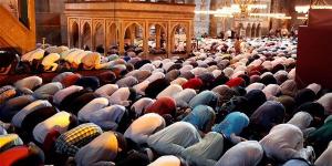 موعد أذان العشاء اليوم الأحد 16 -8 -2026 في القاهرة والمحافظات