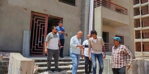 مسؤولو الإسكان يتفقدون تنفيذ شقق ديارنا في بدر
