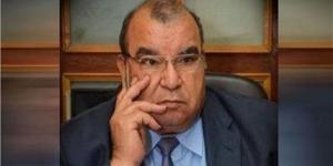 رفعت فياض يكتب: رئيس جامعة المنيا يدافع عن نفسه