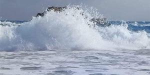 ما تنزلوش البحر، تحذير عاجل من محافظ الإسكندرية لرواد الشواطئ بشأن حالة الطقس اليوم