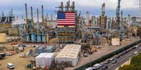 تراجع
      مخزونات
      النفط
      الأمريكية
      بأكثر
      من
      التوقعات