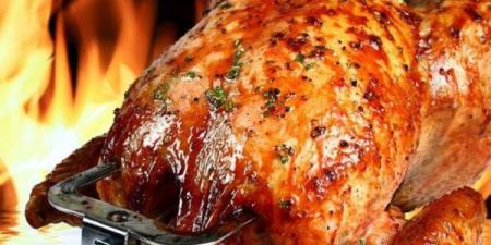 تركيا.. تسمم 14 طالبا بعد تناولهم وجبة دجاج في مدرستهم