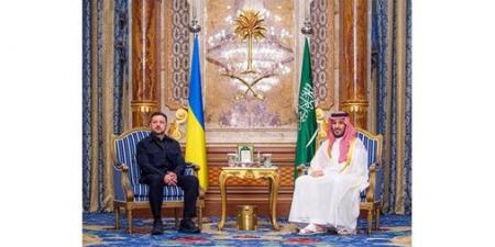 ولي العهد السعودي يلتقي الرئيس الأوكراني في جدة