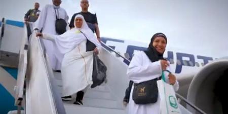 اكتمال عودة حجاج القرعة إلى أرض الوطن وسط إشادة بالتنظيم والرعاية (فيديو)