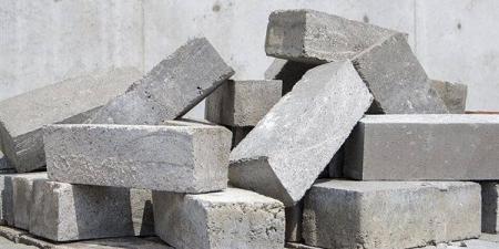 تعرف على سعر الطوب الأسمنتي في سوق مواد البناء بختام تعاملات الأسبوع
