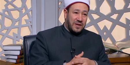 هل تؤثر السوشيال ميديا على دور الأسرة في التربية؟ أمين الفتوى يوضح (فيديو)