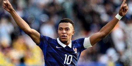 مبابي يزاحم ميسي على عرش هدافي كأس العالم