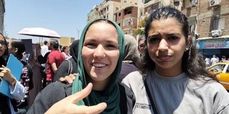 5 مشاهد من امتحاني التاريخ والفيزياء للثانوية العامة 2026.. ضبط سماعات غش وإغماءات ونقل طالبة للمستشفى.. وارتياح بين الطلاب لسهولة الأسئلة