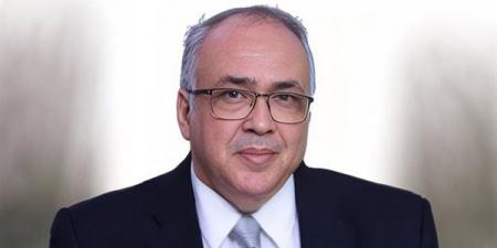 د. باسم عادل يكتب: كيف استثمر نجيب ساويرس في "معركة الوعي".. صدفة اللقاء مع فاروق حسني.. وكواليس الصدام التاريخي مع نظام الإخوان (2/2)