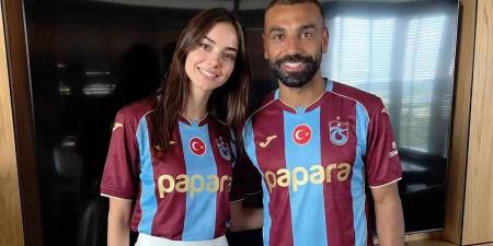 حكاية «إيشان أكسوي» التي حققت مشاهدات مليونية مع محمد صلاح في تركيا