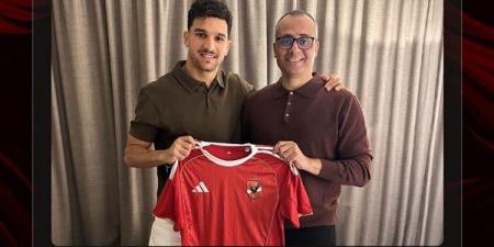 منصف بقرار ينضم لمعسكر الأهلي في إسبانيا استعدادًا للموسم الجديد