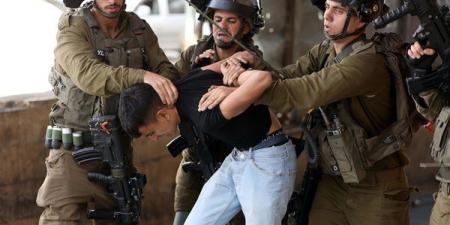 الاحتلال الإسرائيلي يعتقل 10 فلسطينيين من أسرة واحدة في بيت لحم