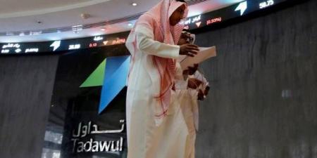 السوق السعودي.. زخم شرائي على الأسهم المتوسطة والصغيرة في أولى جلسات الأسبوع