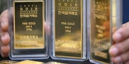 الذهب يهبط بأكثر من 1.5% متأثرًا بارتفاع عوائد الخزانة والنفط