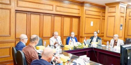 القومي لبحوث الإسكان والبناء يناقش ضع خطة متكاملة لإدارة المخلفات بالمدن الجديدة