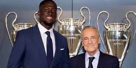 ريال مدريد يقدم مدافعه كوناتي ويمنحه الرقم 16