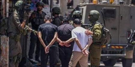 الاحتلال الإسرائيلي يشن حملة اعتقالات في الضفة الغربية