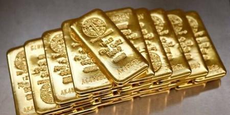 الذهب يتراجع وسط حالة ترقب لخطاب رئيس الاحتياطي الفيدرالي