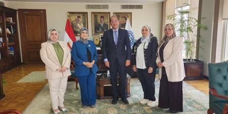 نقيب التمريض تبحث مع وزير المالية زيادة بدل النوبتجية وتمويل درجات الحاصلين على الماجستير والدكتوراه