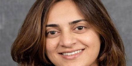 يسرا تنعى ابنة نجلاء فتحي: "مش قادرة أوصف وجعي"