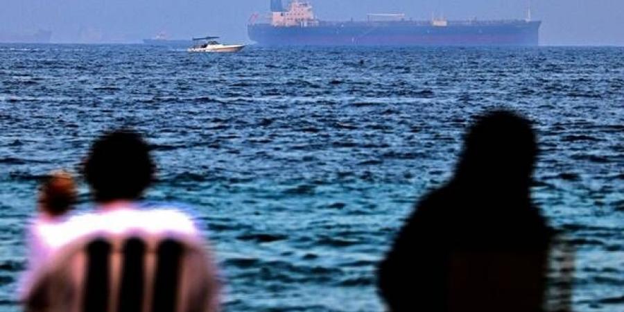 إيران
      تسيطر
      على
      سفينة
      مملوكة
      لرجل
      أعمال
      إسرائيلي