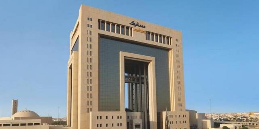 أرباح
      "سابك"
      تتراجع
      62%
      بالربع
      الأول..
      وانخفاض
      إيراداتها
      لـ
      32.69
      مليار
      ريال