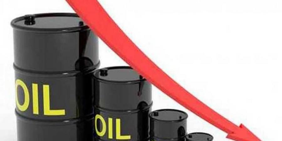 النفط
      ينهي
      تعاملات
      الأسبوع
      على
      تراجع
