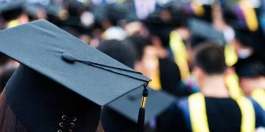 "التعليم العالي" تعلن عن منح دراسية بمجال الدراسات العليا في باكستان