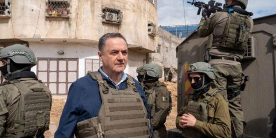 وزير الجيش الإسرائيلي: حزب الله يلعب بالنار والحكومة اللبنانية تماطل