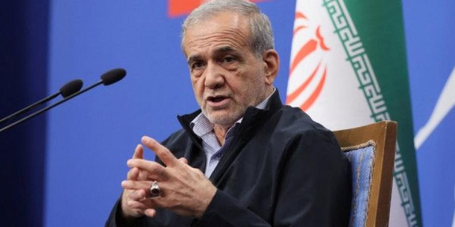 الرئيس الإيراني: سنعيد بناء منشآتنا النووية بقوة أكبر