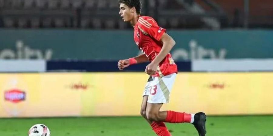 حمزة عبد الكريم.. نجم الأهلي الشاب هدفًا لـ"برشلونة الإسباني"