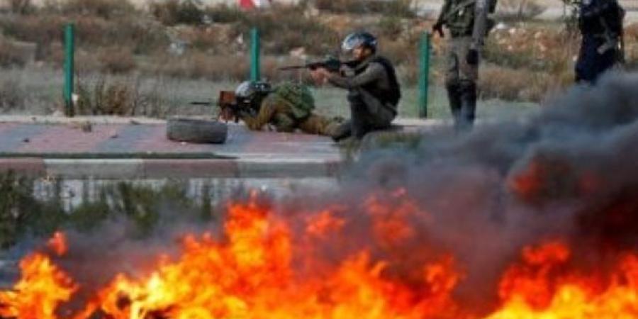 الاحتلال الإسرائيلي يقتحم مدينة قلقيلية ‫ويداهم بناية