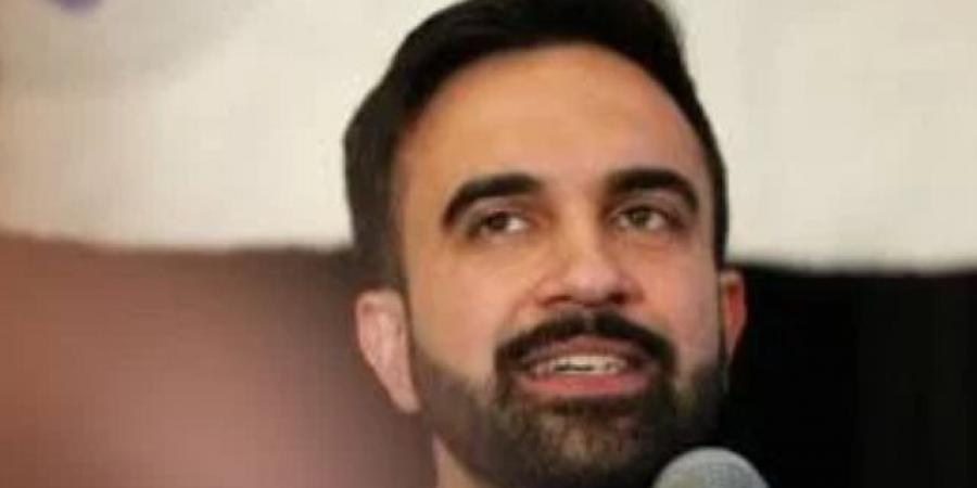 زهران ممدانى يؤدى اليمين الدستورية فى محطة مترو مهجورة بنيويورك.. صور