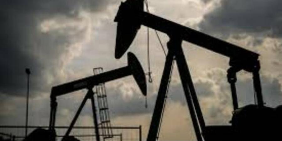 أسعار النفط ترتفع إثر مخاطر الحرب مع إيران