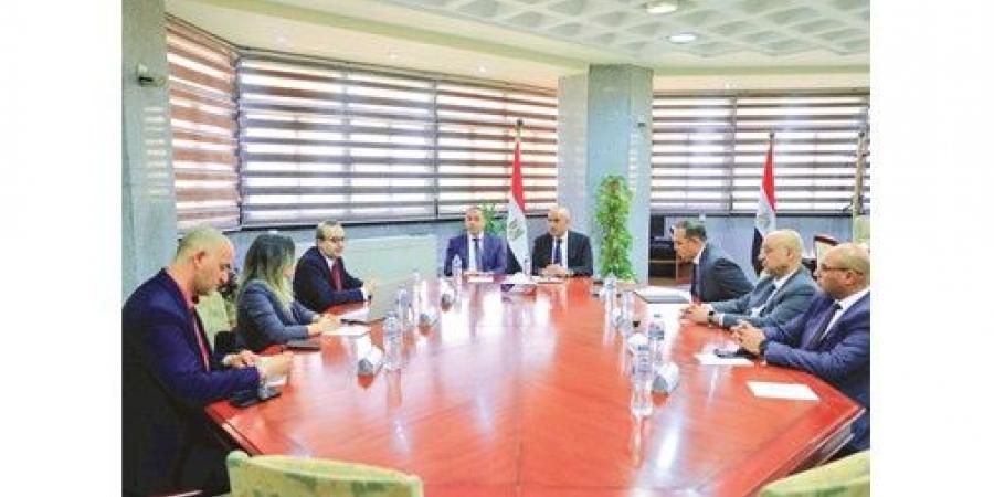 وزير التعليم: إدراج «الثقافة المالية» خطوة مهمة نحو إعداد جيل واع يمتلك المعرفة بأساسيات الاقتصاد وإدارة الموارد