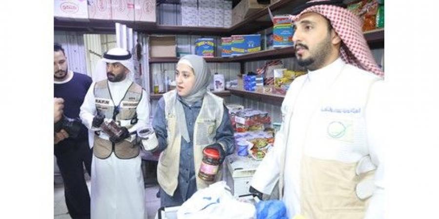 بالفيديو.. ضبط سكن خاص يُستغل في بيع المواد الغذائية بصورة غير قانونية
