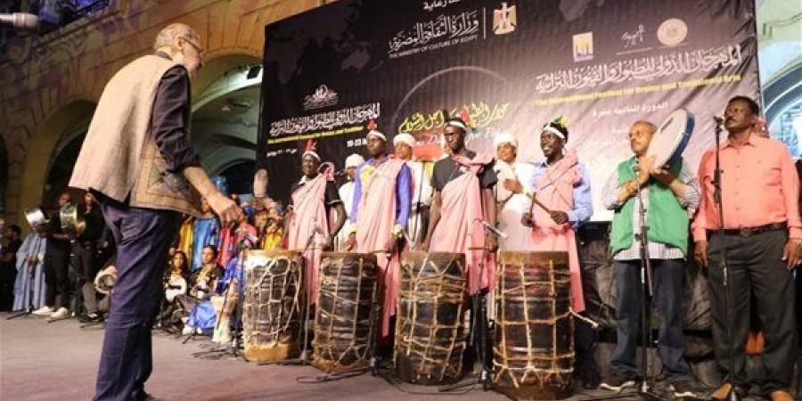 محافظ القاهرة يشهد فعاليات المهرجان الدولي للطبول والفنون التراثية