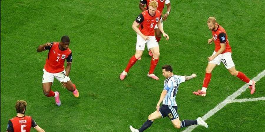 أخبار الرياضة اليوم: ميسي يقود الأرجنتين للفوز على النمسا والتأهل بكأس العالم، جمعة يبلغ لاعبي الأهلي بموعد انطلاق فترة الإعداد للموسم الجديد، الزمالك يعلن انتهاء أزمة سامسون أكينيولا