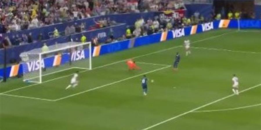 بعد خطأ فادح، مبابي يحرز الهدف الثاني لفرنسا في شباك العراق بكأس العالم 2026 (فيديو)
