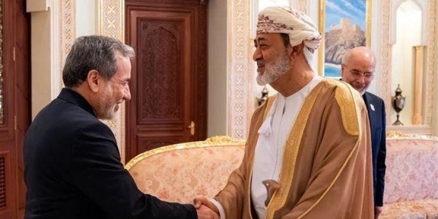 بيان مشترك من سلطنة عمان وإيران حول الإدارة المستقبلية للملاحة في مضيق هرمز