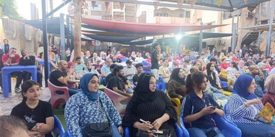 فرحة عارمة في بنها بعد هدف منتخب مصر أمام إيران، الجماهير تحتفل في المقاهي والشوارع (فيديو)