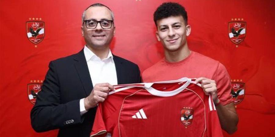 شاهد، تقديم علي محمود لاعب الأهلي الجديد