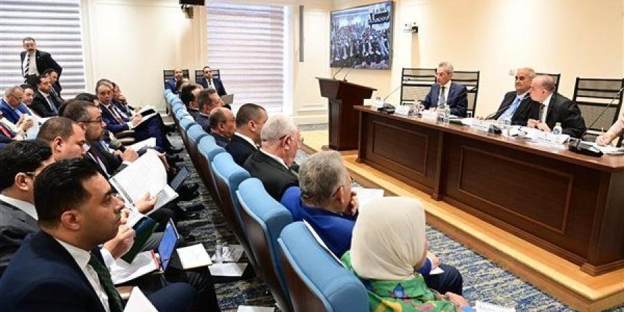توافق بين النواب والحكومة على الاستماع لكافة الآراء بشأن قانون جهاز مستقبل مصر