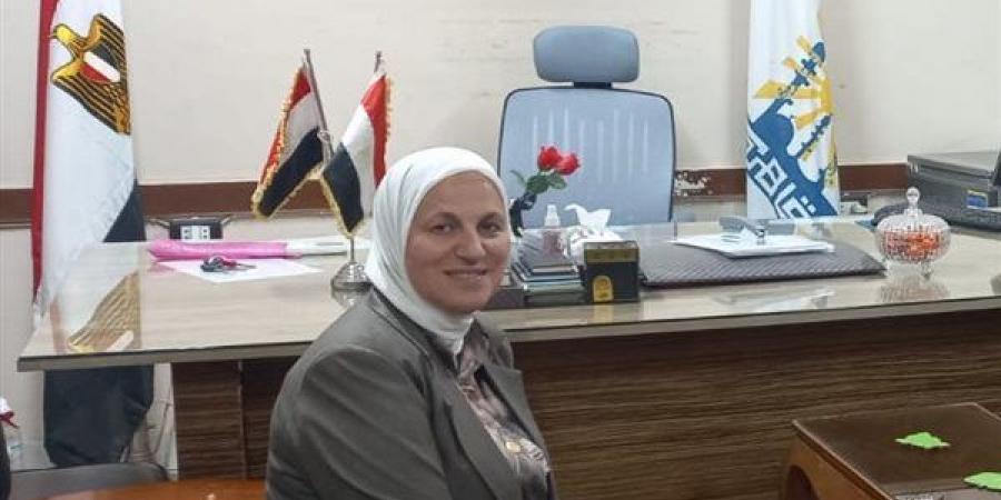 نتيجة الدبلومات الفنية بالقاهرة، مدير تعليم القاهرة تهنئ الأوائل