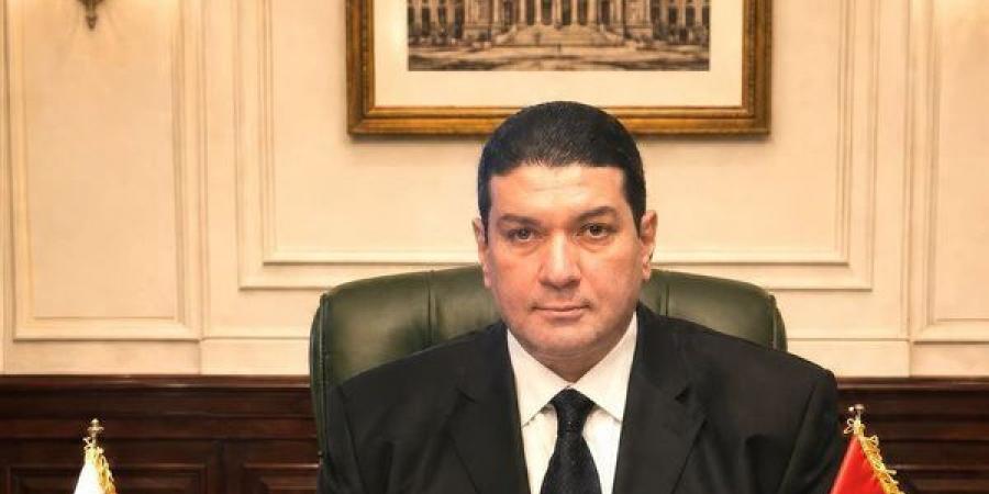 وكيل نادي القضاة يحذر من خطورة التعليق على الأحكام القضائية والتأثير على سير العدالة