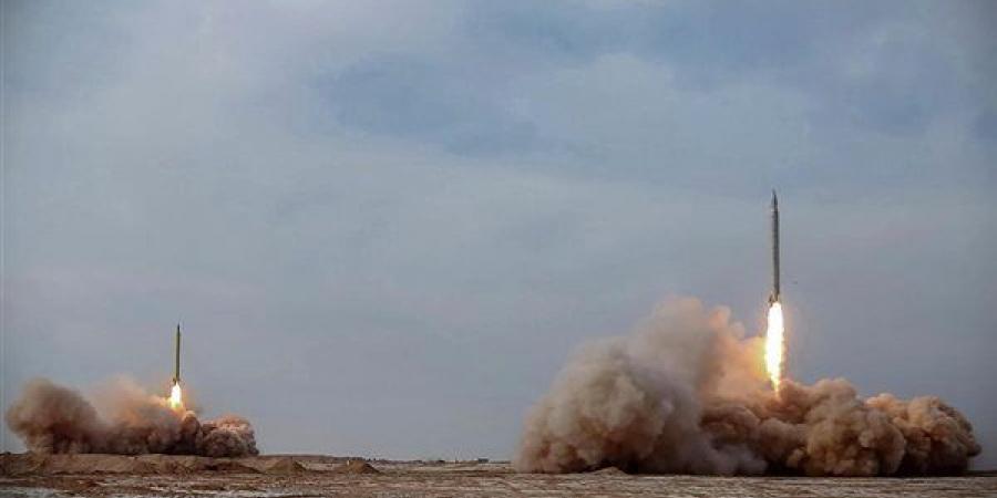 الحرس الثوري الإيراني يعلن استهداف قاعدة أمريكية في الأردن ويوجه رسالة إلى شعب المملكة